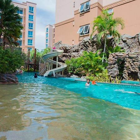 Atlantis Pattaya High Service Джомтиен Бийч Екстериор снимка