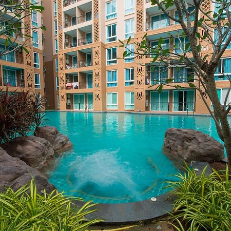Atlantis Pattaya High Service Джомтиен Бийч Екстериор снимка