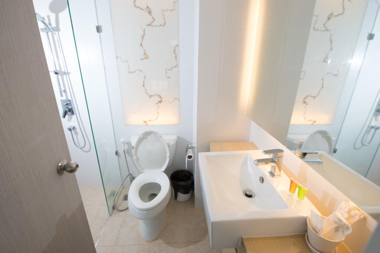 Atlantis Pattaya High Service Джомтиен Бийч Стая снимка