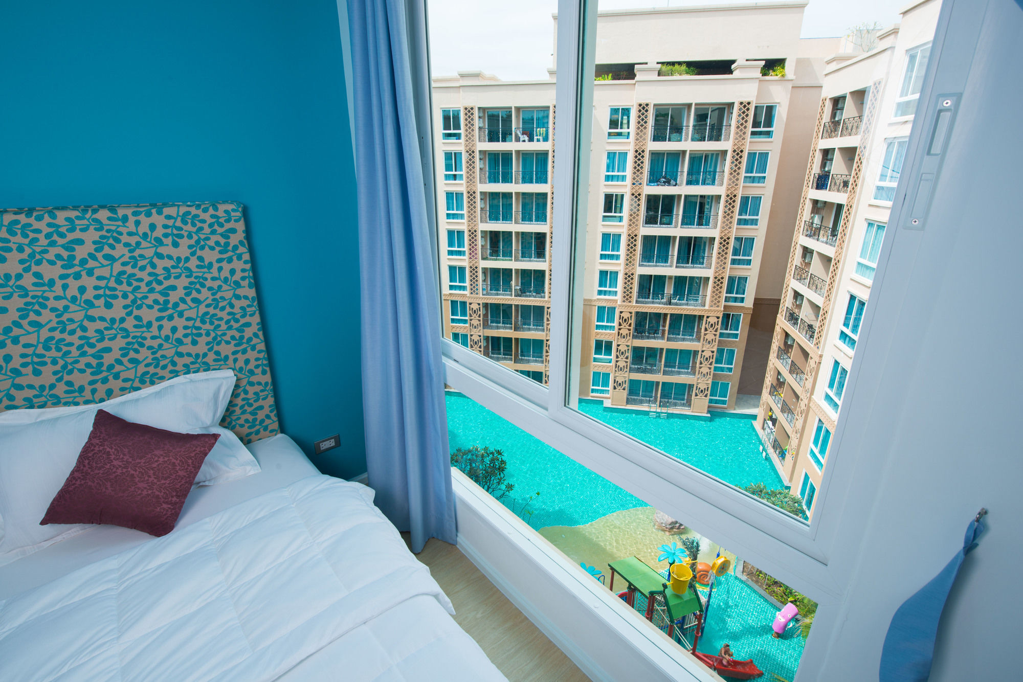 Atlantis Pattaya High Service Джомтиен Бийч Екстериор снимка