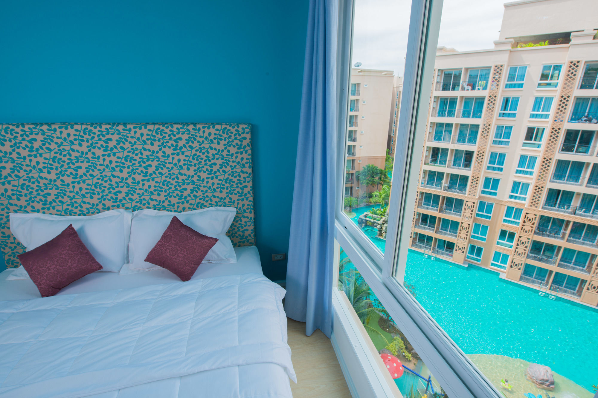 Atlantis Pattaya High Service Джомтиен Бийч Екстериор снимка