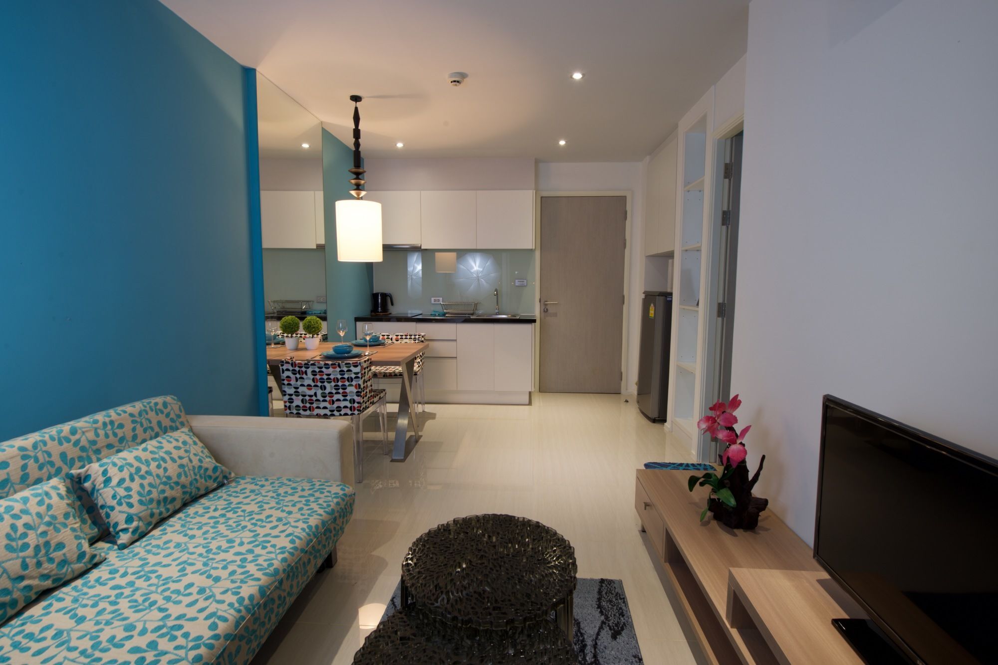 Atlantis Pattaya High Service Джомтиен Бийч Екстериор снимка